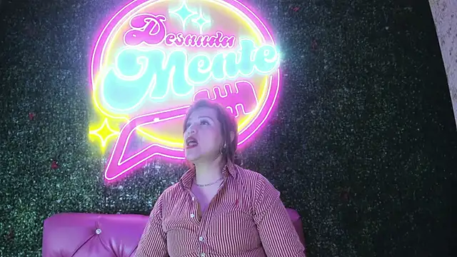 Skylar  Desire online show from October 20, 11:35 am