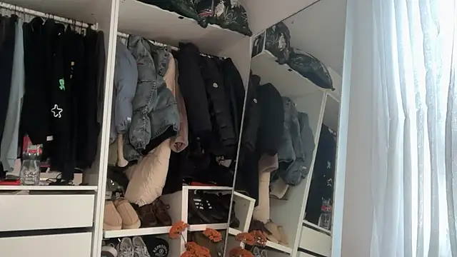 KayleeBella online show from March 7, 10:33 am