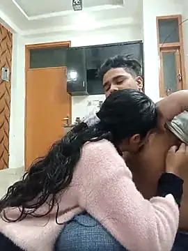 romantic couple1 online show from December 18, 12:59 am