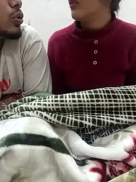 romantic couple1 online show from January 10, 3:22 am