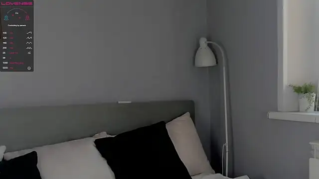Snapshot of WildaBisom chatting on October 17, 1:31 am WildaBisom online show from October 17, 1:31 am