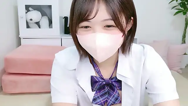 Snapshot of Hinata_Sun chatting on September 13, 10:45 am Hinata Sun online show from September 13, 10:45 am
