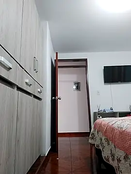 mia mancinii online show from March 4, 3:07 pm