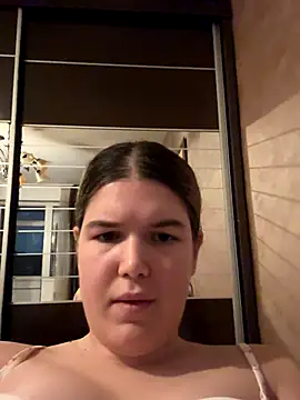 IssadoraaPink online show from November 14, 4:40 pm