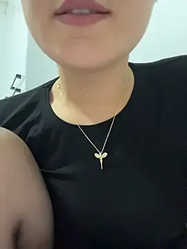 delibiri11 online show from March 6, 8:59 pm