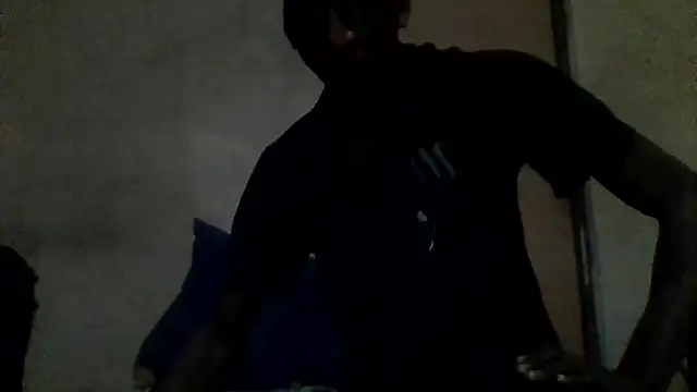 longdickson12345 online show from May 3, 10:57 pm