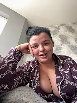 Snapshot of PrettyPaigeBabe chatting on September 12, 1:29 pm PrettyPaigeBabe online show from September 12, 1:29 pm