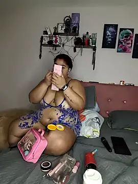 kendra lil evill online show from December 16, 10:32 am