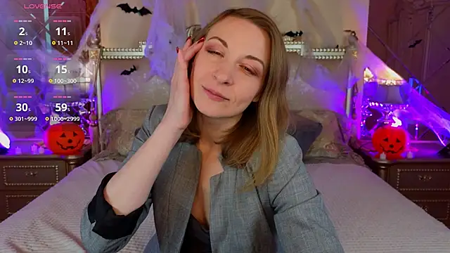 Snapshot of Katherine_Loveau chatting on October 21, 4:49 am Katherine Loveau online show from October 21, 4:49 am