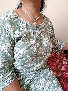 Snapshot of angel_ridhi chatting on September 21, 6:12 am angel ridhi online show from September 21, 6:12 am
