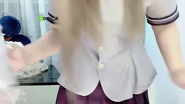 liuruyuan888 online show from September 12, 7:32 pm