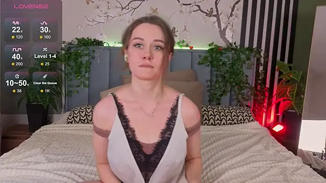 SkyHelen online show from November 26, 4:57 am