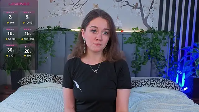 SkyHelen online show from November 13, 5:06 am