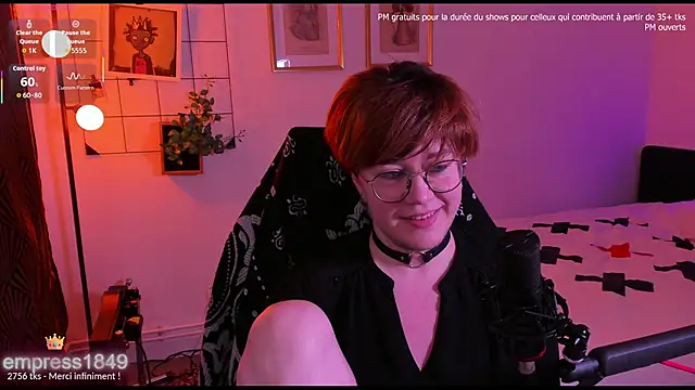 MossPrince online show from November 26, 5:58 pm