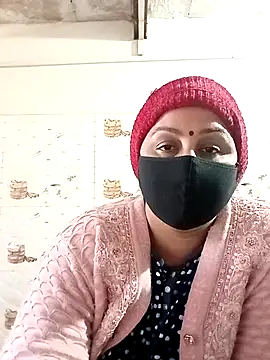 Rakhi sawant143 online show from January 11, 3:11 am