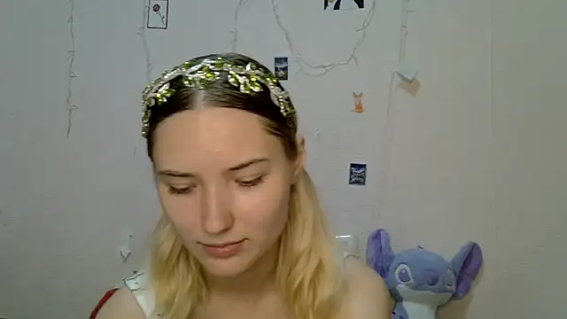  kikiclark   online show from September 9, 8:30 pm