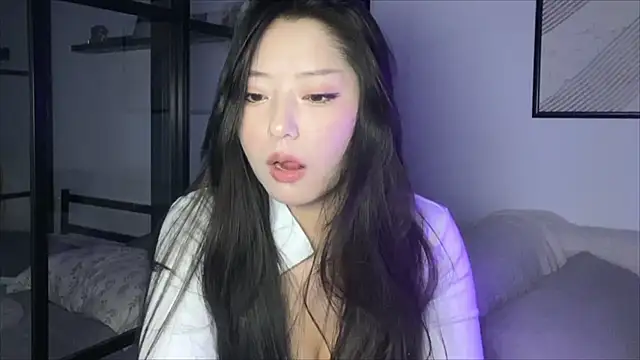 Snapshot of WonderMira chatting on October 15, 1:25 pm WonderMira online show from October 15, 1:25 pm