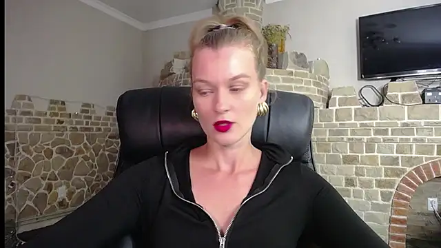 MysticVenus  online show from September 24, 4:06 pm