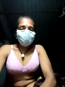 Snapshot of Hot-honi chatting on October 1, 3:28 pm Hot-honi online show from October 1, 3:28 pm