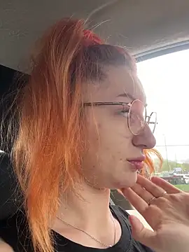 DaddysLittleSlutfox online show from April 9, 9:59 am