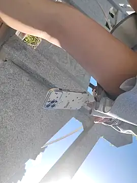 shaoshao-7758 online show from September 25, 1:37 am