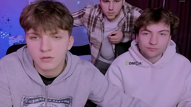 travis wolf  online show from March 12, 9:56 am