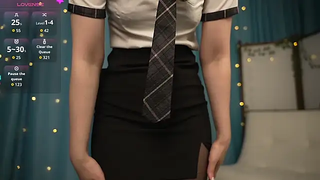 Ruminelle online show from October 10, 1:27 pm