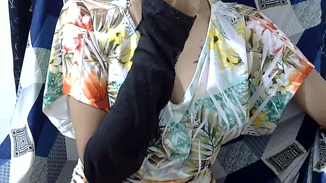 Riva arora01 online show from May 31, 12:55 pm