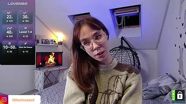 Snapshot of _karin chatting on October 8, 8:35 pm karin online show from October 8, 8:35 pm