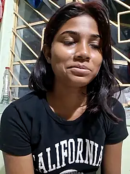 Snapshot of _sexy-queen chatting on October 2, 5:18 pm  sexy-queen online show from October 2, 5:18 pm