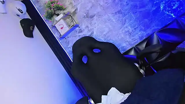 Snapshot of AMBAR_BAUTY chatting on October 13, 12:30 pm AMBAR BAUTY online show from October 13, 12:30 pm