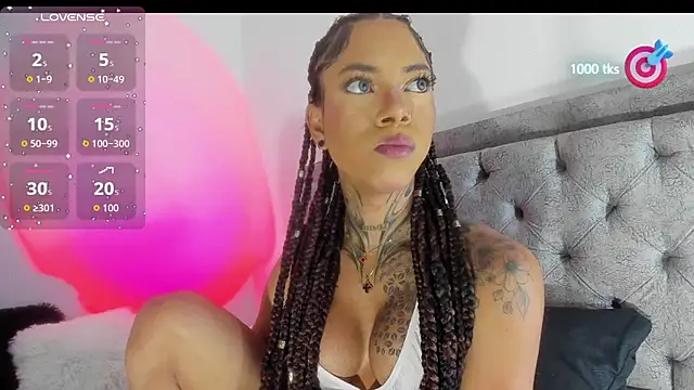 Snapshot of michell_danna chatting on September 24, 3:38 am michell danna online show from September 24, 3:38 am