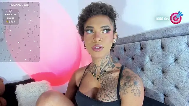 michell danna online show from October 25, 9:06 am