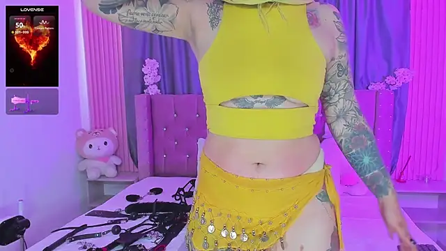 Nayla-Mouna online show from February 27, 7:46 pm