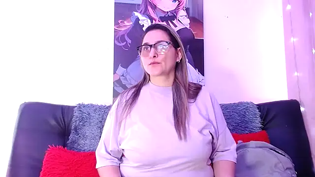 LAHILA COOPERR online show from October 2, 1:27 pm