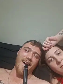 BIG-WHITE-DICK-2001 online show from July 20, 7:25 pm