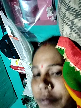 Snapshot of Pooja750 chatting on September 12, 7:54 pm Pooja750 online show from September 12, 7:54 pm