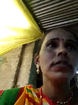 Snapshot of Pooja750 chatting on September 28, 9:25 am Pooja750 online show from September 28, 9:25 am