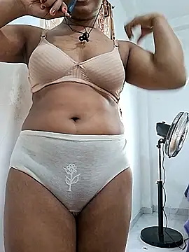 BeautyGirl sara online show from June 9, 11:20 am