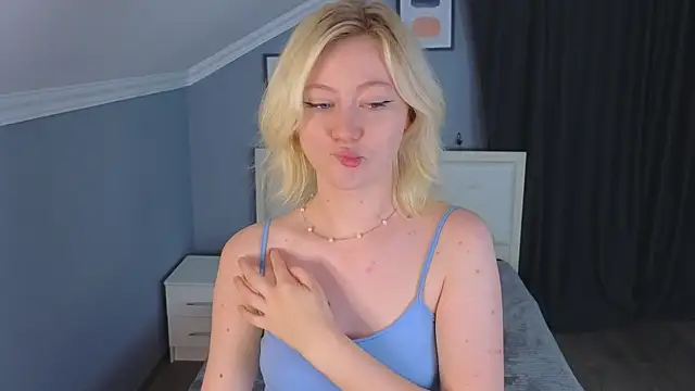 Snapshot of Violet_Willis chatting on September 11, 4:07 pm Violet Willis online show from September 11, 4:07 pm