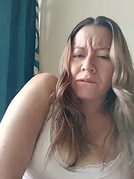 Hannah-colx online show from July 11, 5:57 pm