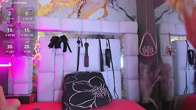 Natasha-Adams online show from February 22, 10:21 pm