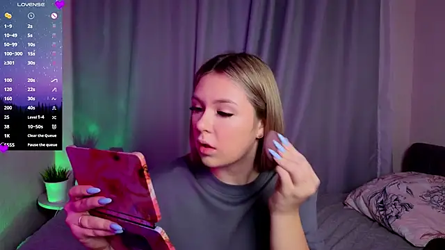 AliaBuerstatte online show from November 7, 7:08 pm