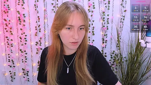 Snapshot of beauty_ginger_ chatting on September 18, 12:58 pm beauty ginger  online show from September 18, 12:58 pm