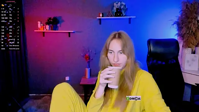 Snapshot of beauty_ginger_ chatting on October 16, 12:52 pm beauty ginger  online show from October 16, 12:52 pm