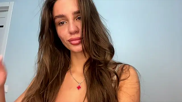 JerrieCham online show from December 1, 4:05 am