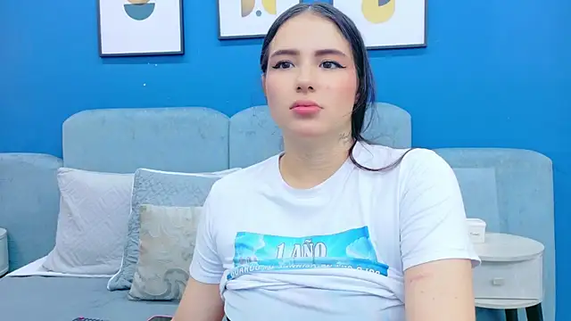 Ashley Evans22 online show from November 5, 8:25 pm