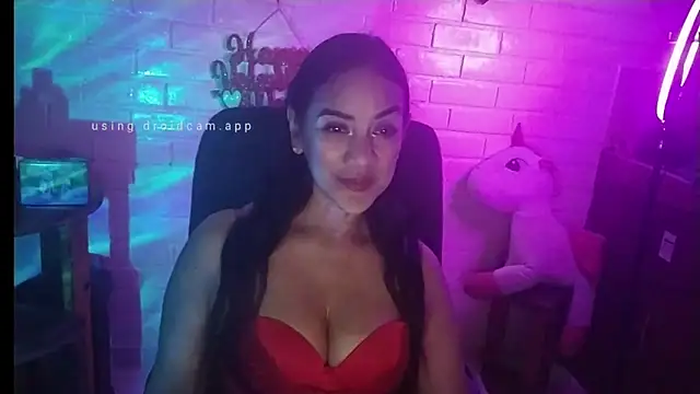 MiiaVelasquez online show from February 1, 5:28 am