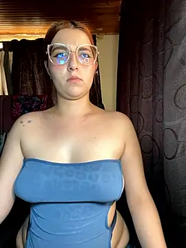 CoraVibes online show from January 7, 6:11 pm