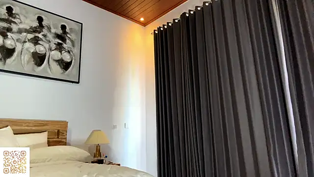 LezlieGreet online show from November 1, 6:06 am